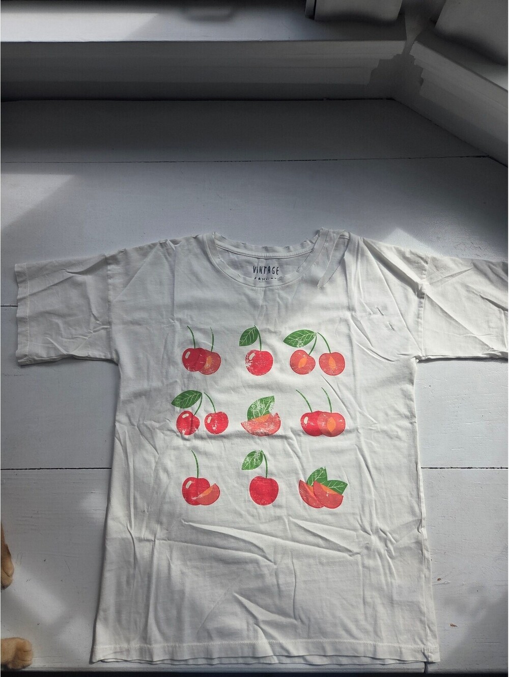 Vintage Canvas White Cherry Graphic T-Shirt Size S